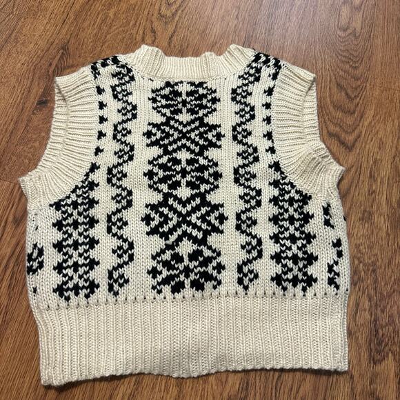 Lulu’s cream black mountain crest button up sweater knit vest size XS v neck - Picture 3 of 8